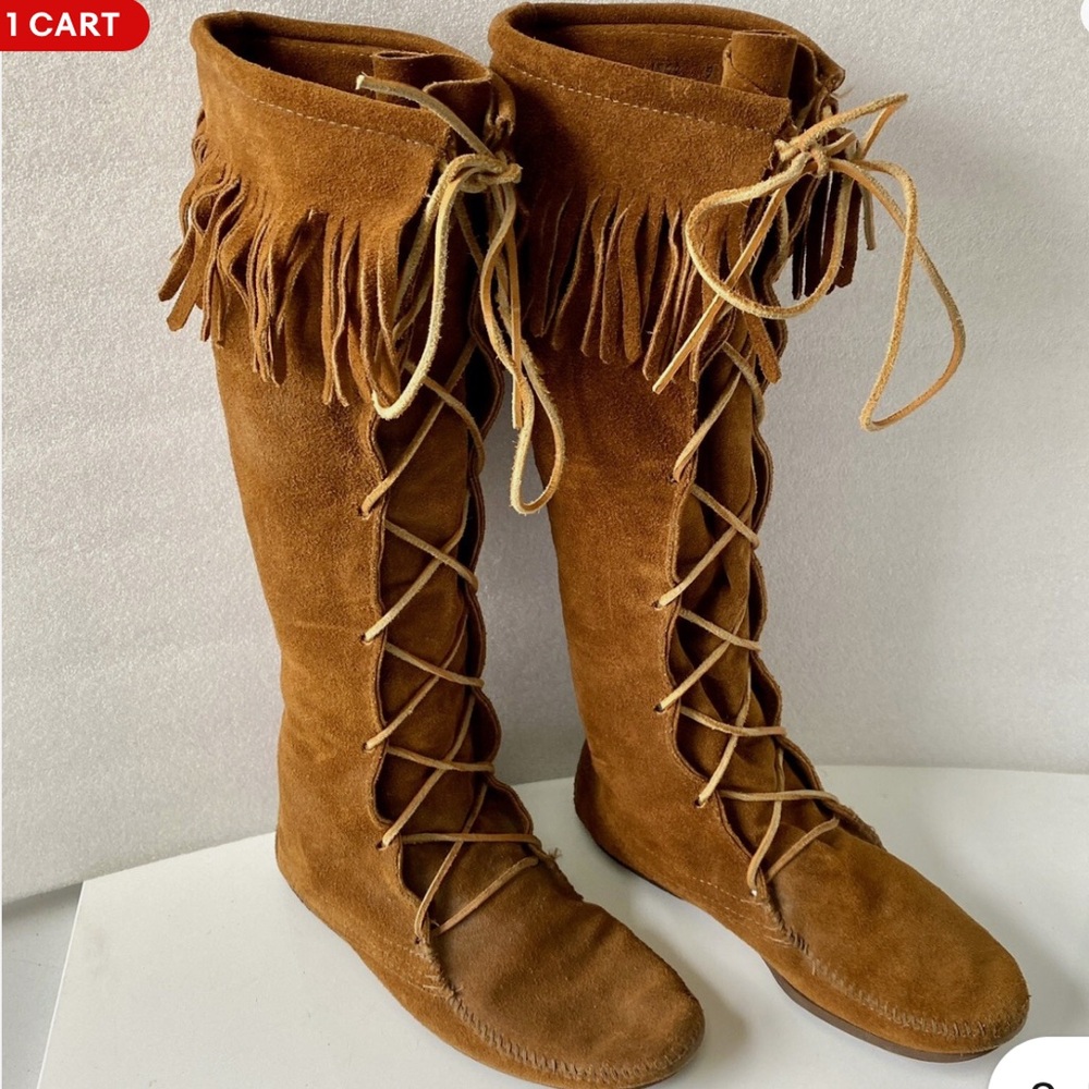 Vintage 1970’s Minnetonka Moccasins Brown Suede Lace Up Knee High Boots, Size 8